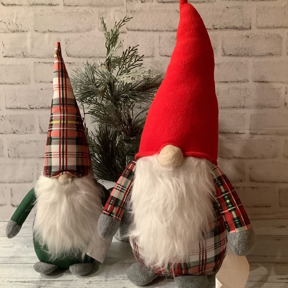 Set of 2 Christmas Gnome Pillows - Picture 3 of 3
